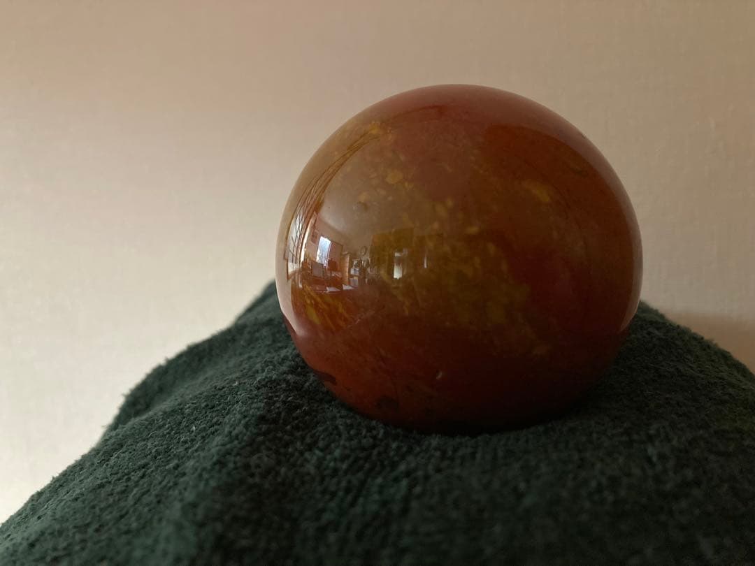 佐渡赤玉石　直径7センチ