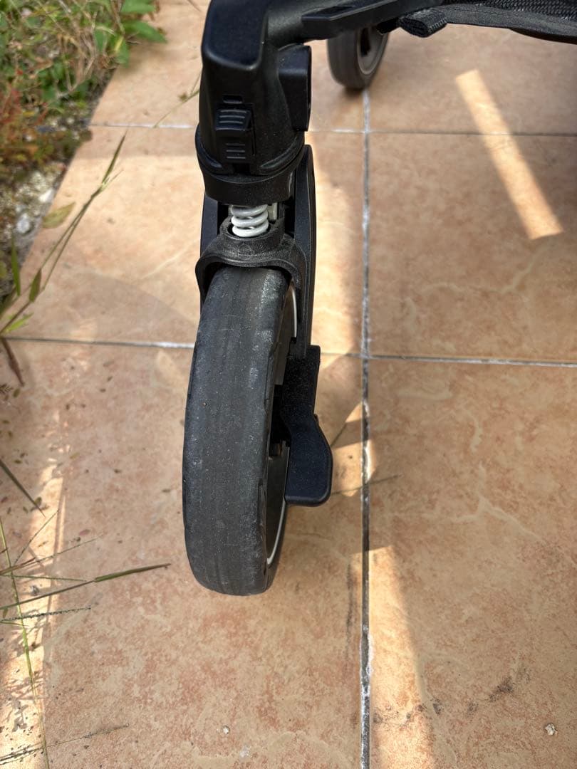 美品　ピジョンA型ベビーカー　ランフィRB2 グレー