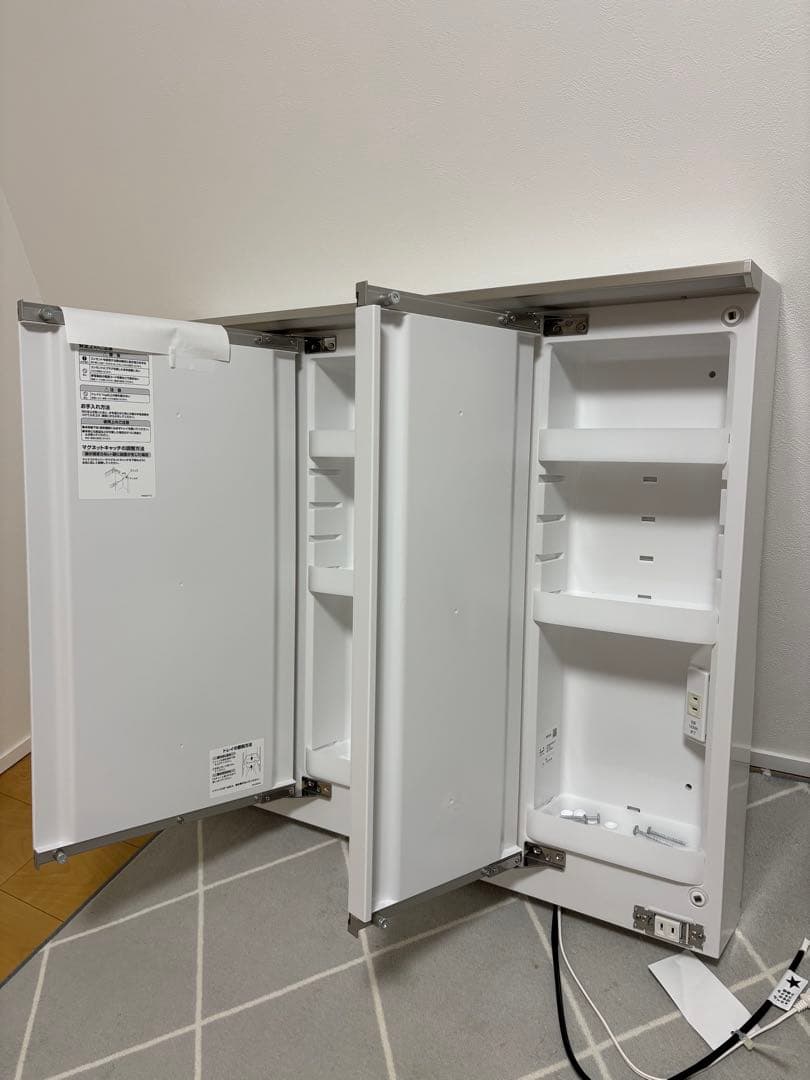 ※カっちゃん　TOTO 洗面化粧台　ミラーキャビネット