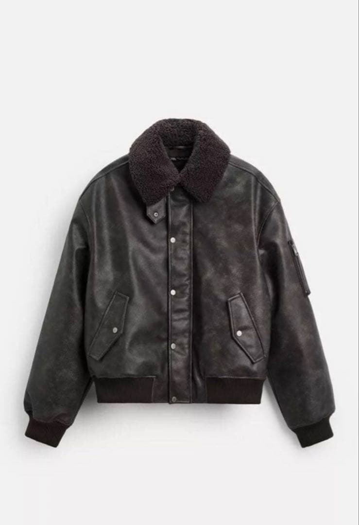 即完売 希少《ZARA》ボア襟 フェイクレザージャケット M 黒 ボンバー