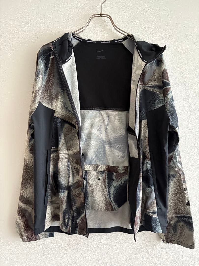 【美品】NIKE ウィンドランナージャケット
