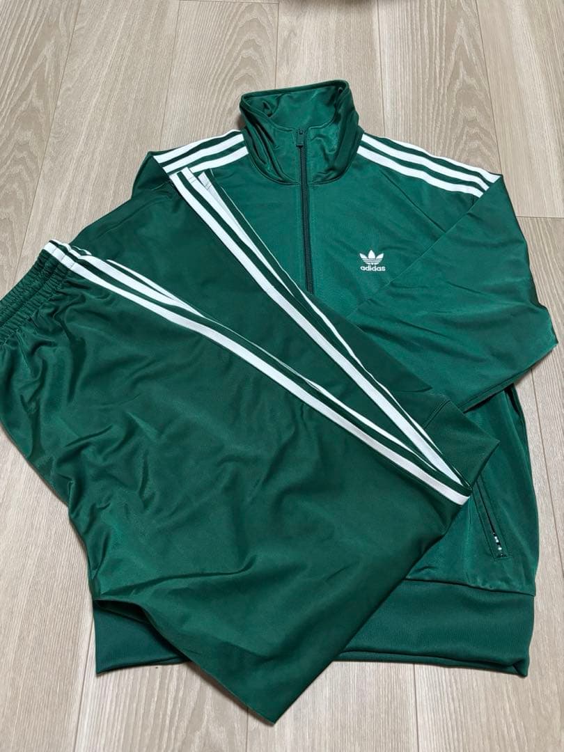 【adidas アディダス】トラックジャケット＆パンツ セットアップ（グリーン）