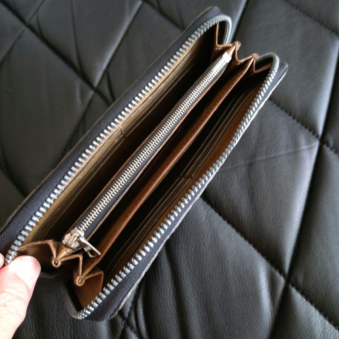 イサムカタヤマバックラッシュクロコダイル墨染め入り江ワニポロサス財布