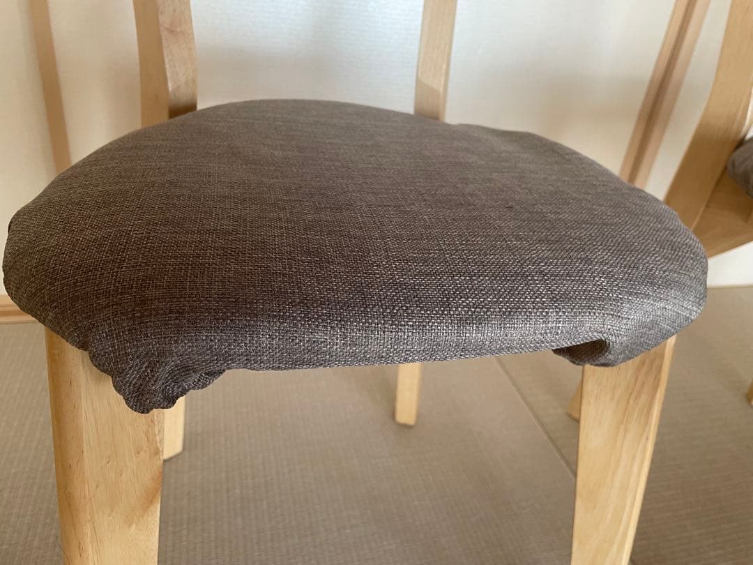 天然木を使用したダイニングテーブルとベンチ、椅子2脚セット