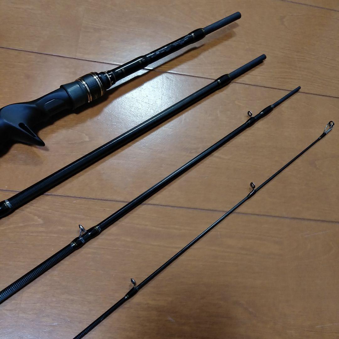 中古美品　アブガルシア XRFC-704M-MB ルアーロッド