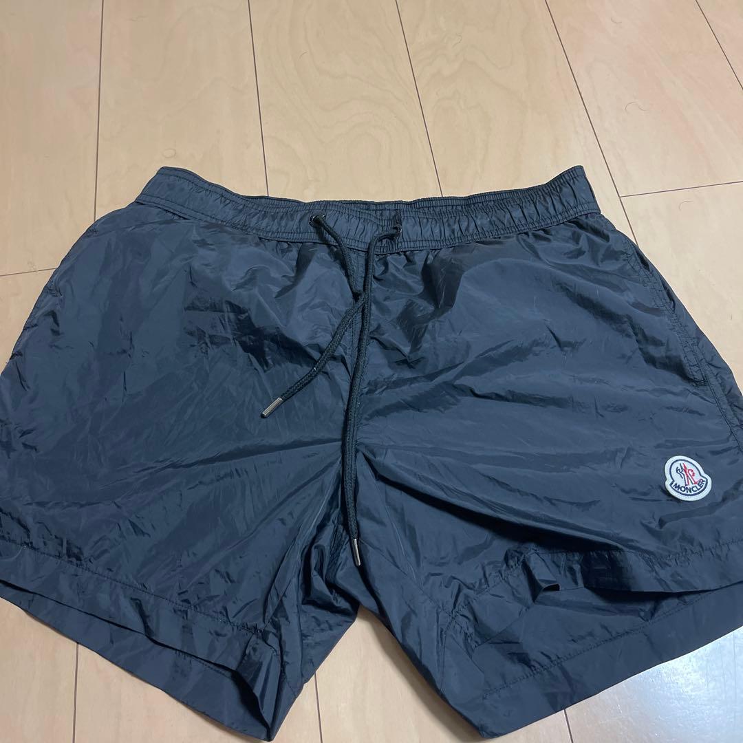 Moncler ブラック水着 ジッパーポケット付き