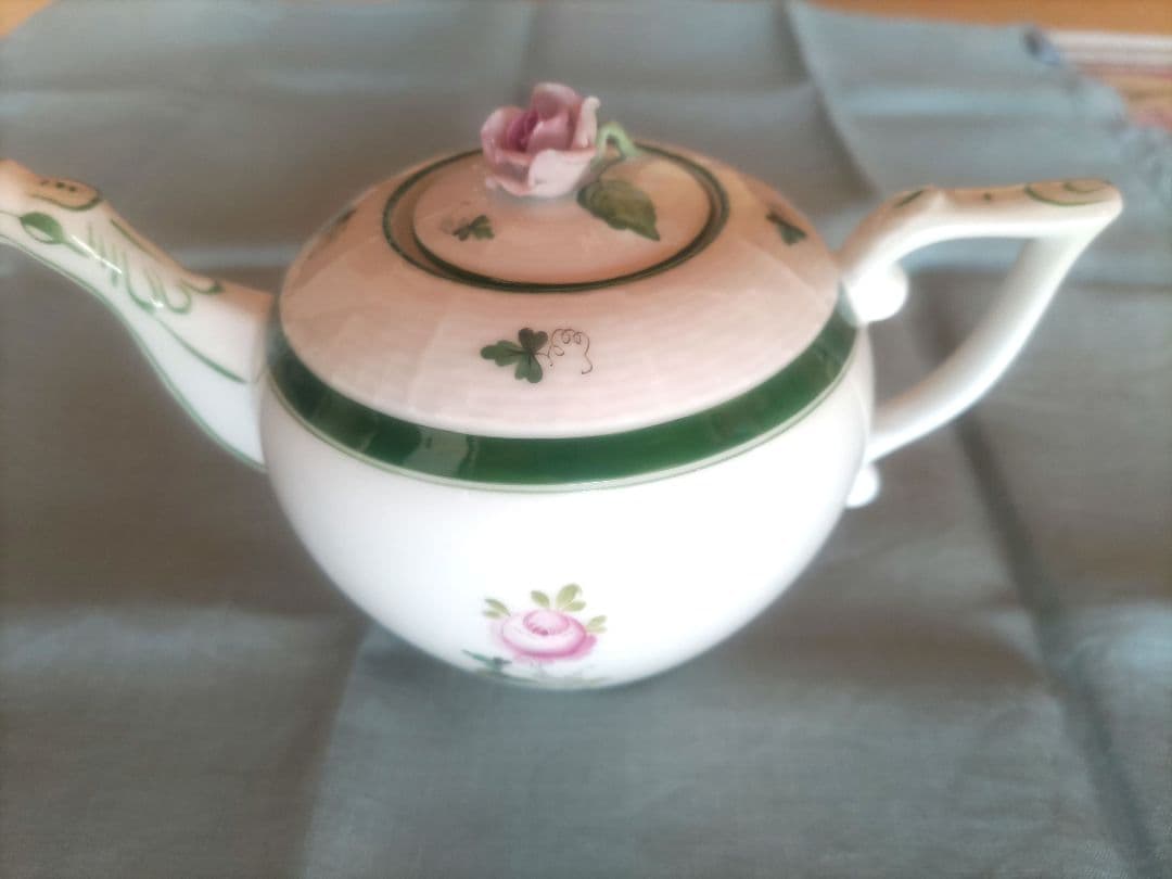 ヘレンド　ウィーンの薔薇　ポット