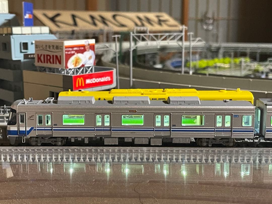 ポポンデッタ6035福岡市交通局2000系3段帯使用　ポポンデッタ室内灯付き