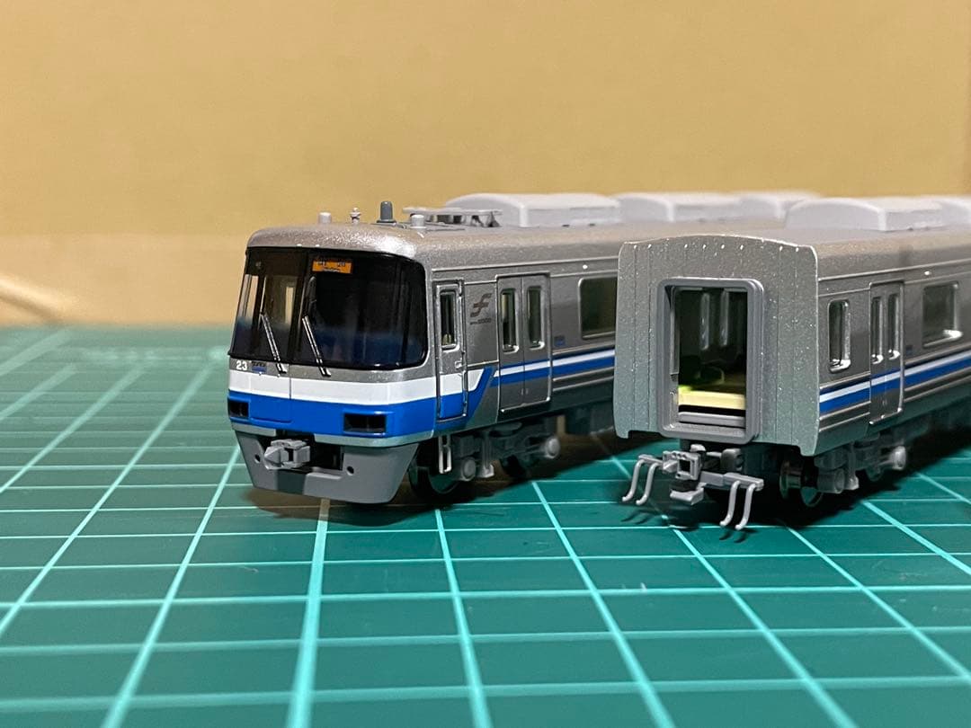 ポポンデッタ6035福岡市交通局2000系3段帯使用　ポポンデッタ室内灯付き