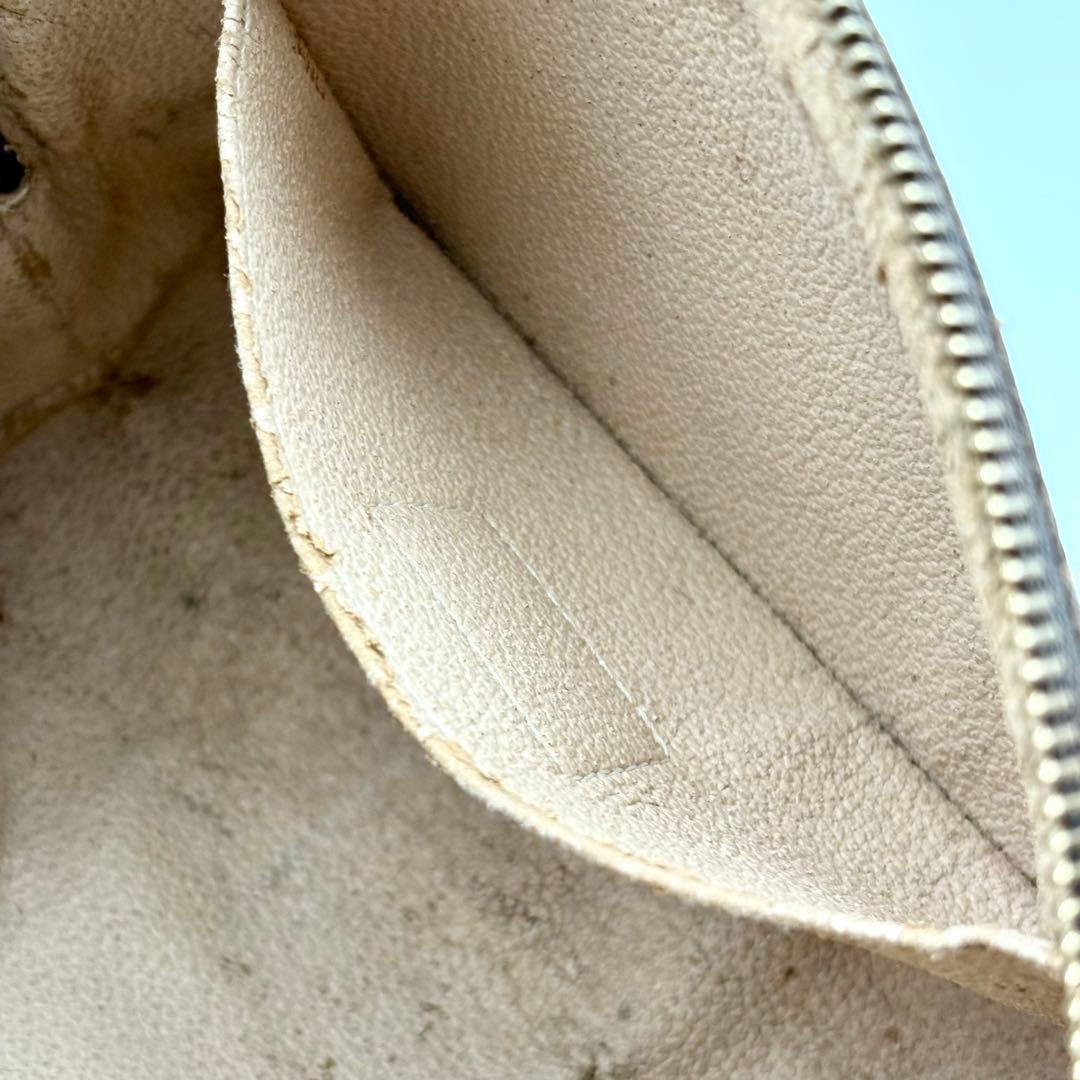 ルイヴィトン ポシェット・コスメティック PM モノグラム　箱　保存袋　紙袋付属