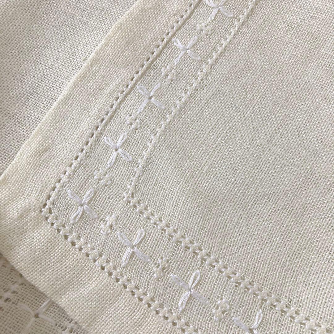 【SALE】北欧ヴィンテージ丁寧なニードルワークが施されたテーブルクロス
