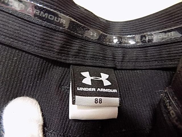 63335　アンダーアーマー　パンツ　黒　W88