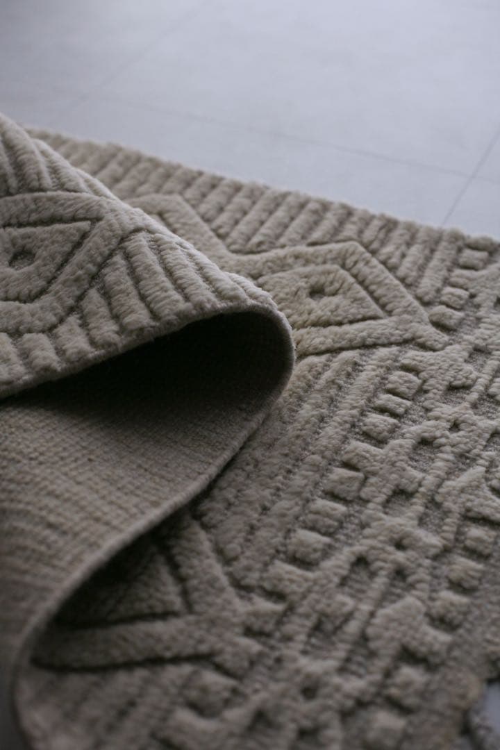 110×62 モロッコ　ベニワレン　新品　ウール　生成り　ホワイト