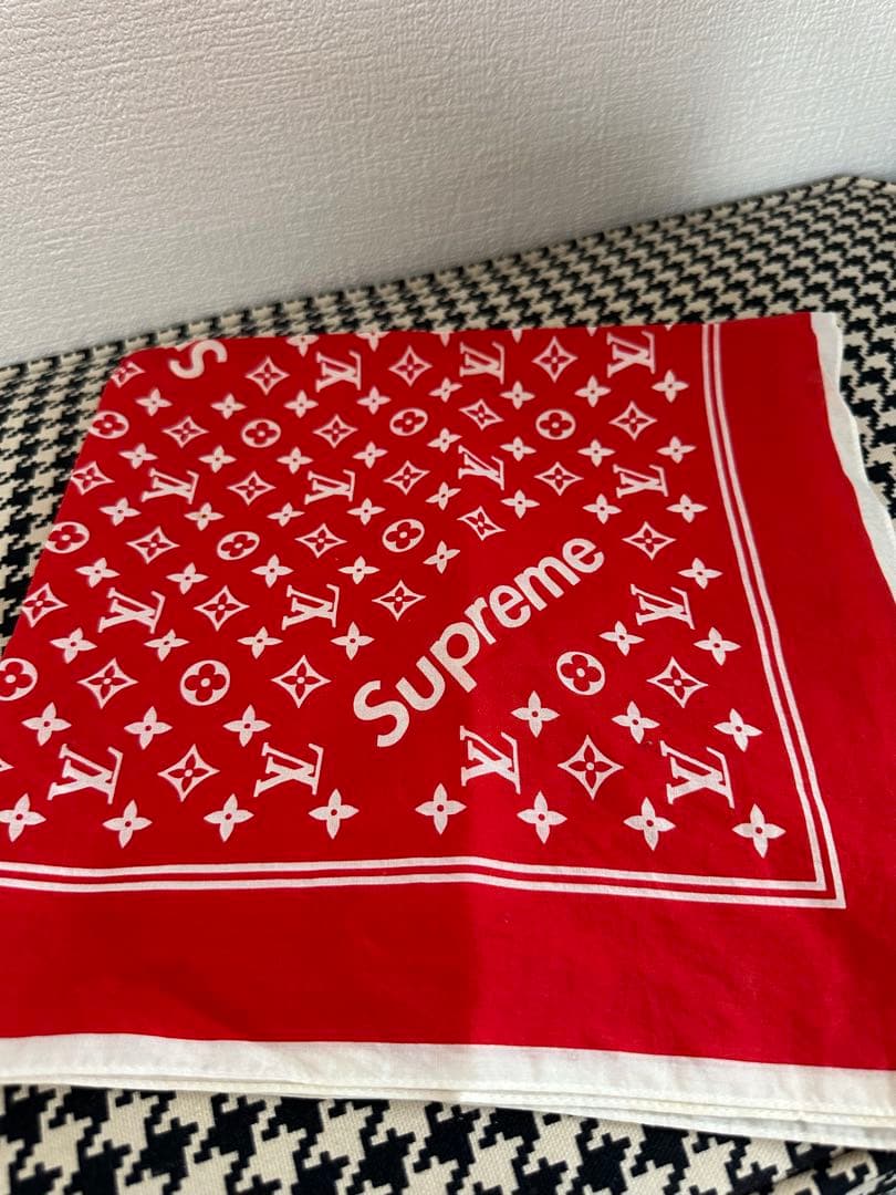 Supreme Louis Vuitton バンダナ 赤