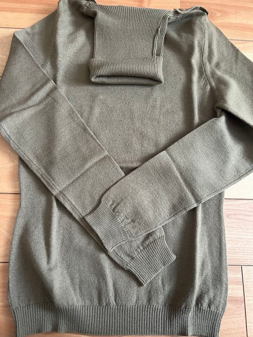 高級品　☆超美品☆ タートルセーター　２枚セット　色違い　M