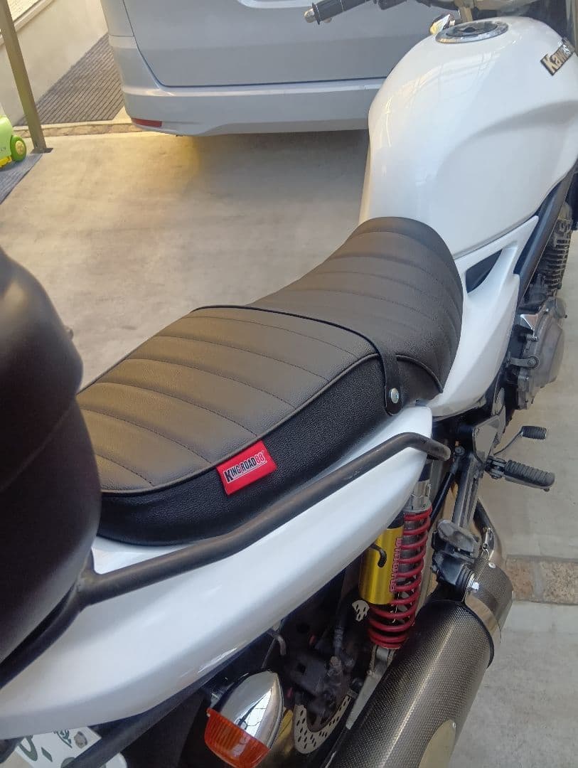 バリオス2 ZR250B-002〜外し　KING ROAD88 シート