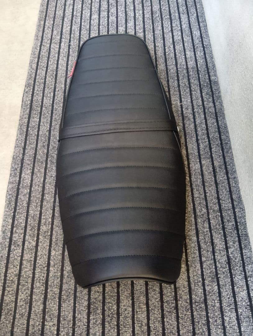 バリオス2 ZR250B-002〜外し　KING ROAD88 シート