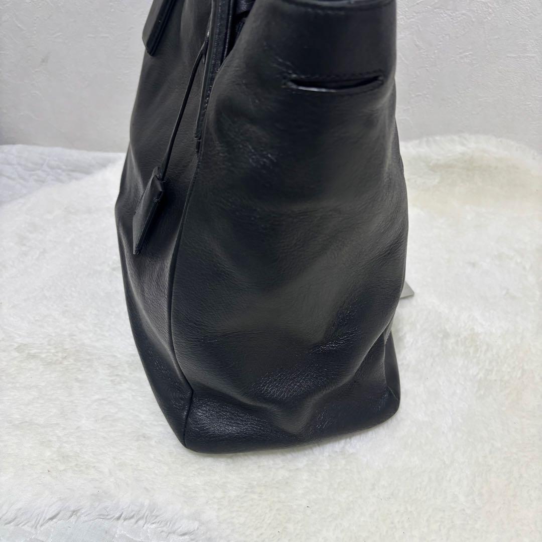 【希少】Pid トートバッグ A4可能 ブラック 撥水 革 チャーム付　肩掛け