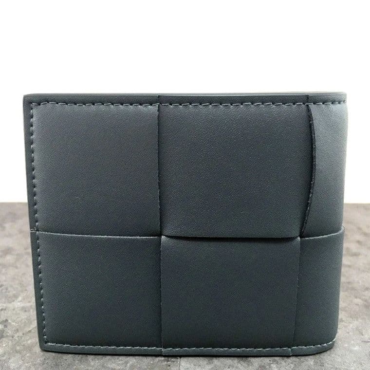 送料込み！ 未使用品 BOTTEGAVENETA 二つ折り札入れ ラム 408