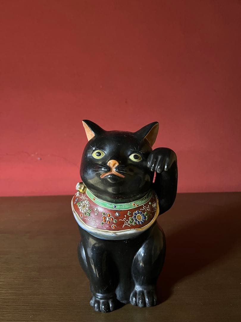 モトラ。招きネコ　九谷焼