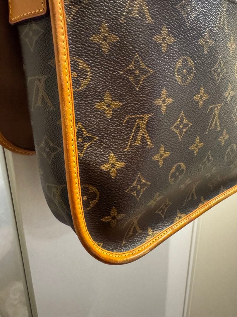 LOUIS VUITTON ボスフォールGM