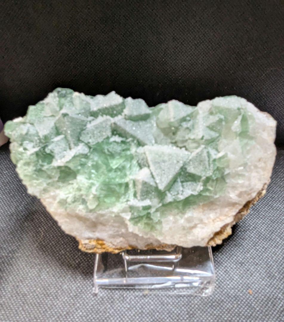 グリーンフローライトシュガー結晶原石