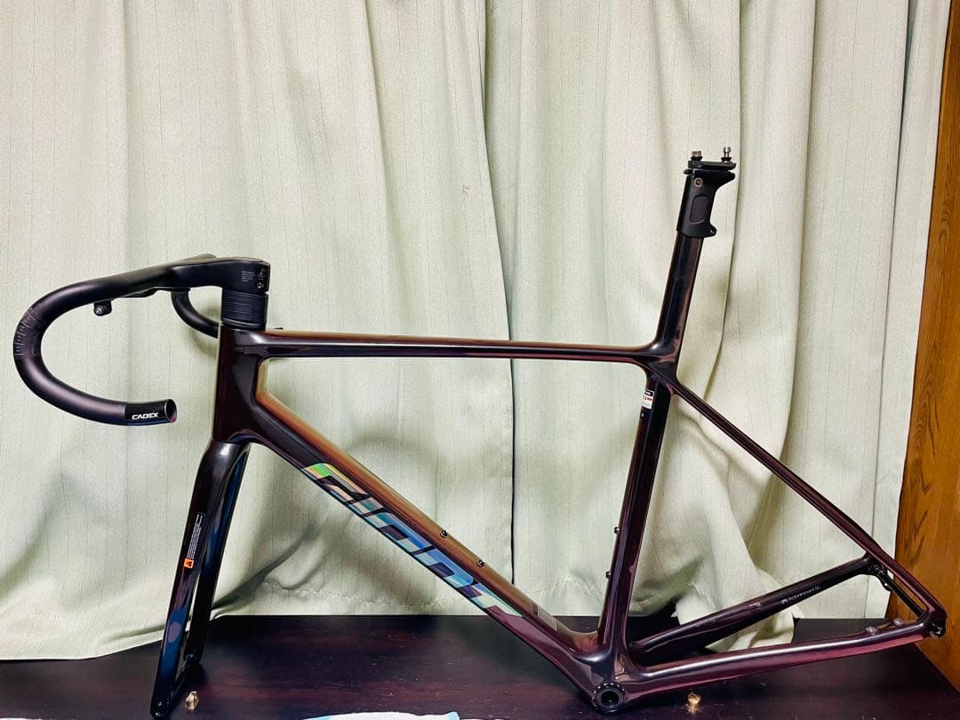 GIANT TCR ADVANCED SL フレーム&CADEX一体型ハンドル