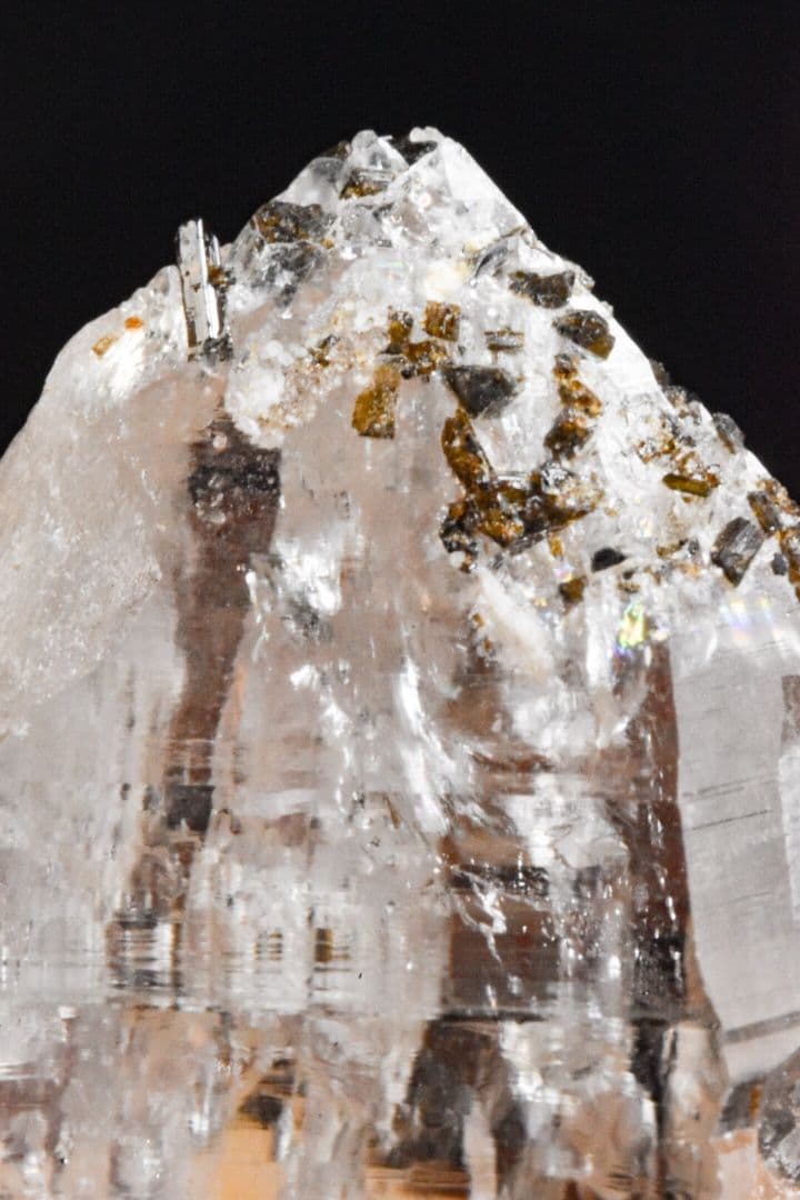 ガネーシュヒマール産 ドラバイトトルマリンオンクォーツ