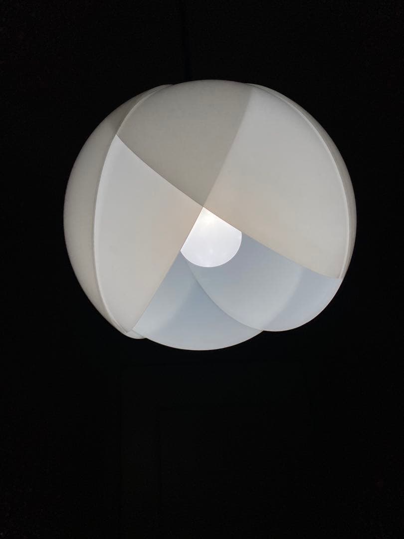 ペンダントライト　ホワイト系　フラワーペンダント　レトロ　天井照明　リペア済み