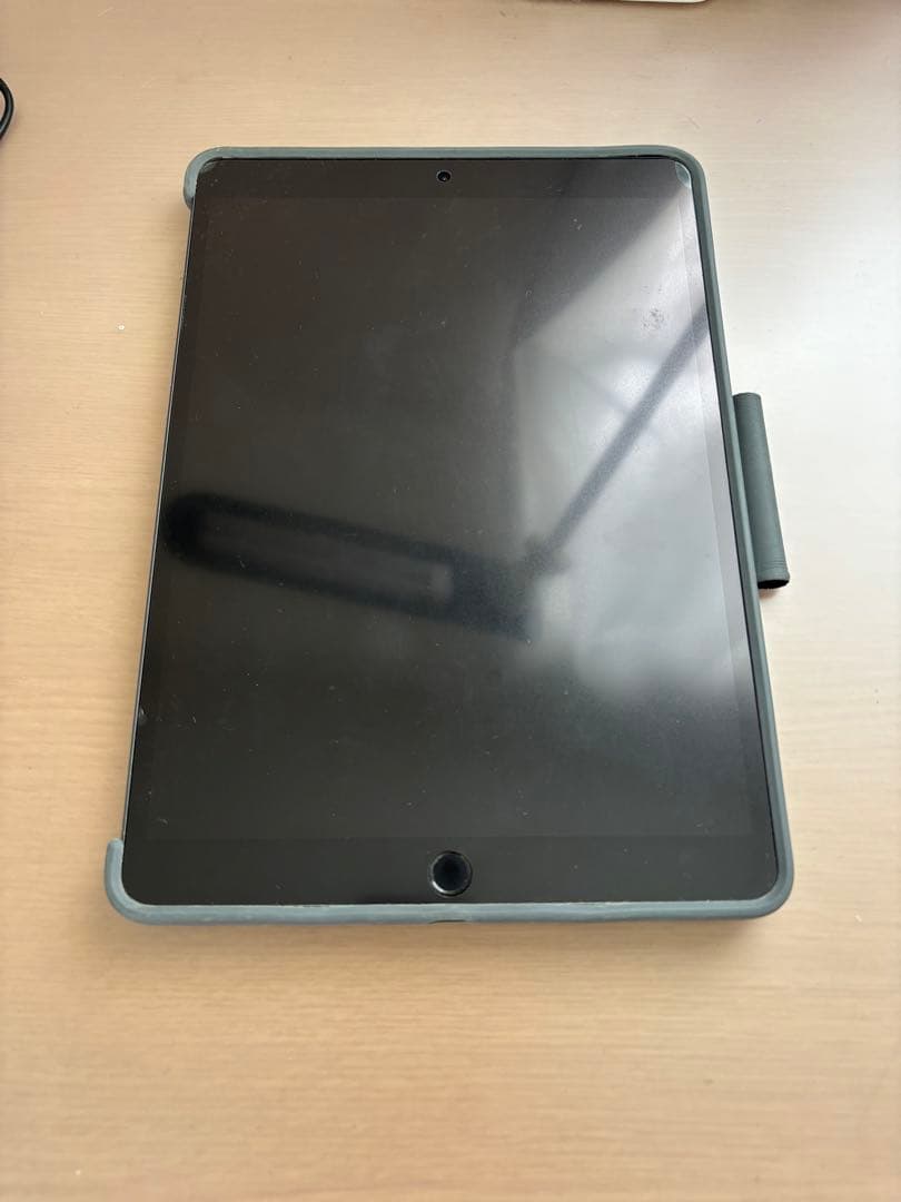 iPad Air(第3世代, 256GB) （ケース+タッチペン+充電器×3付）