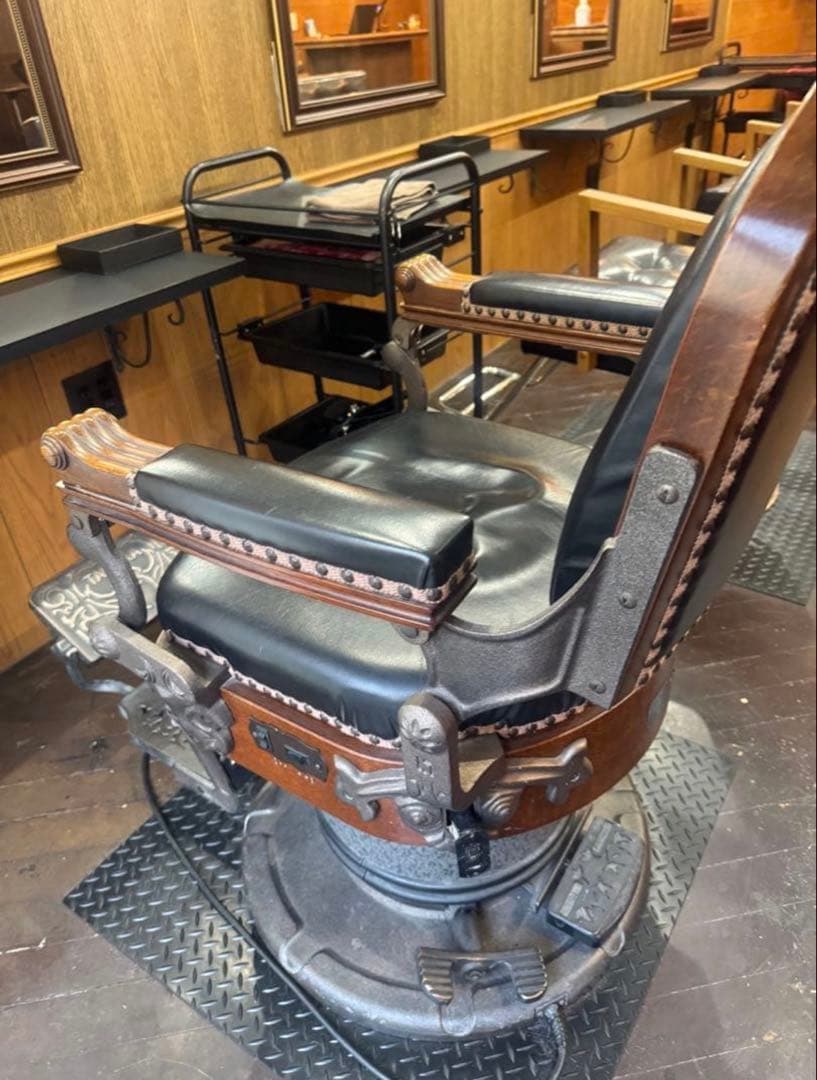 【期間限定】タカラベルモント製理容椅子『ザ・クラシック』