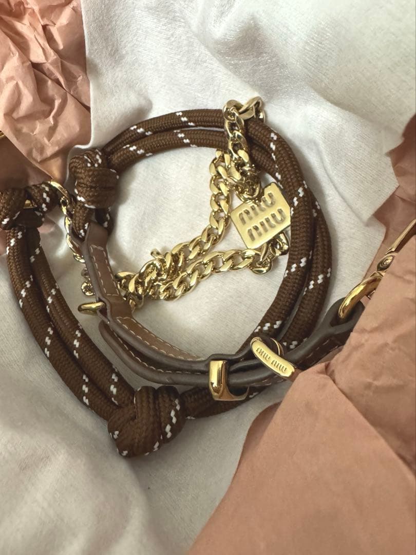 MIUMIU トリックキーリング ブラウン