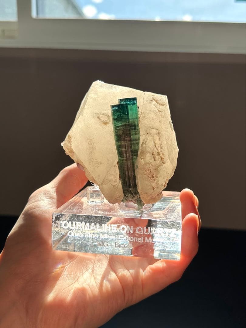 トルマリン　鉱物標本
