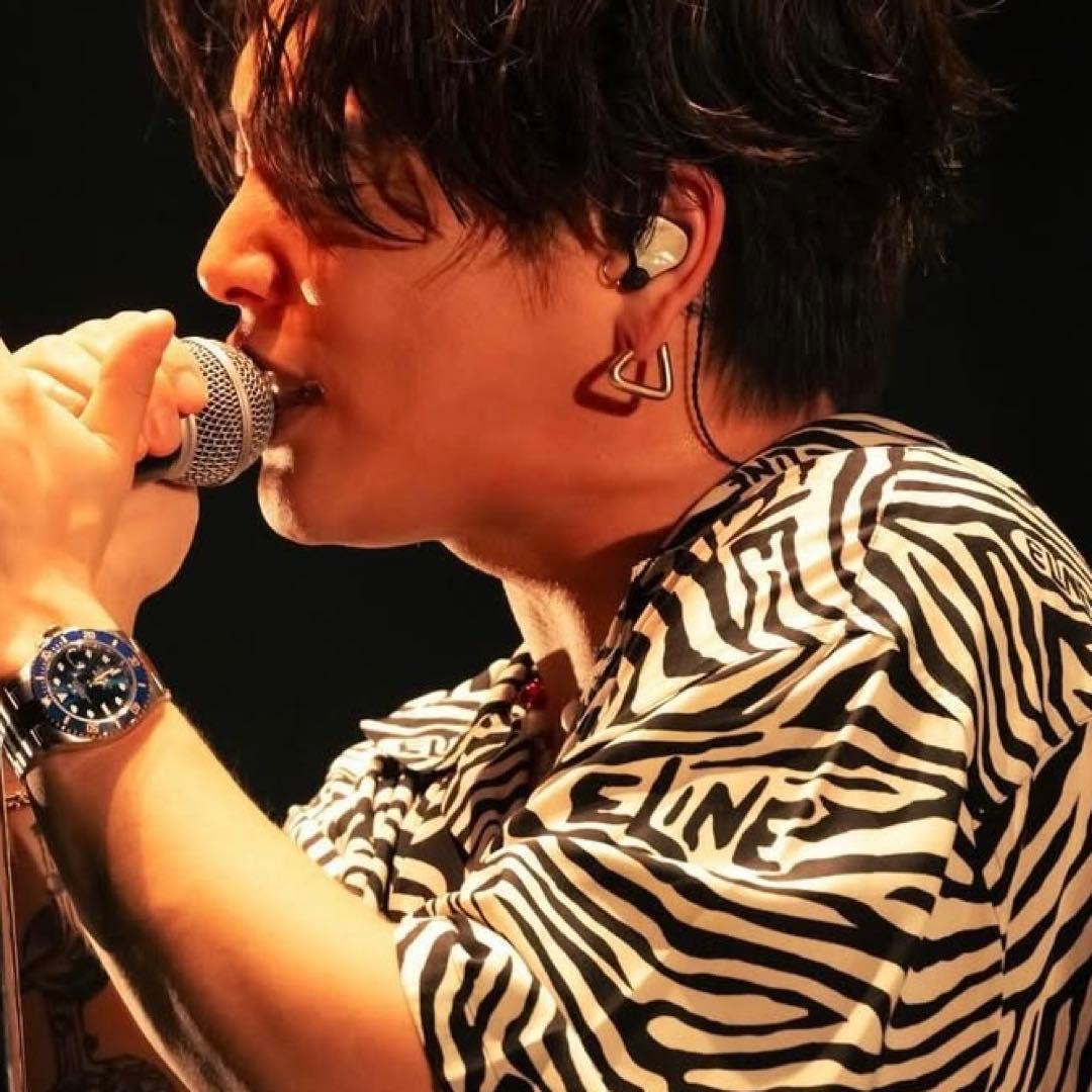 TRIANGLE YELLOW - トライアングル ピアス　片耳