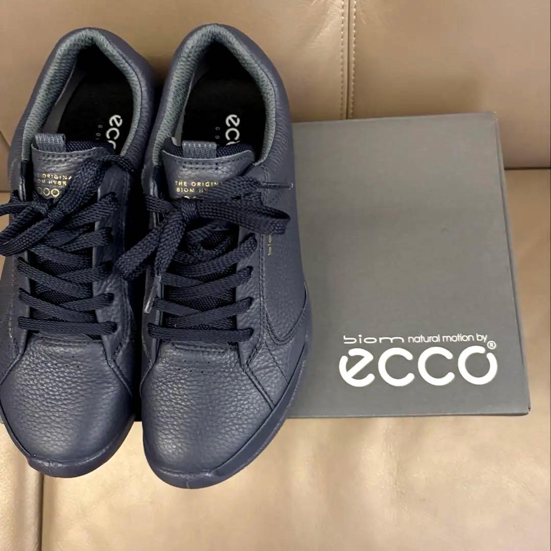【新品未使用品】エコー　レディースシューズ　ラウンドでも街中でも♪