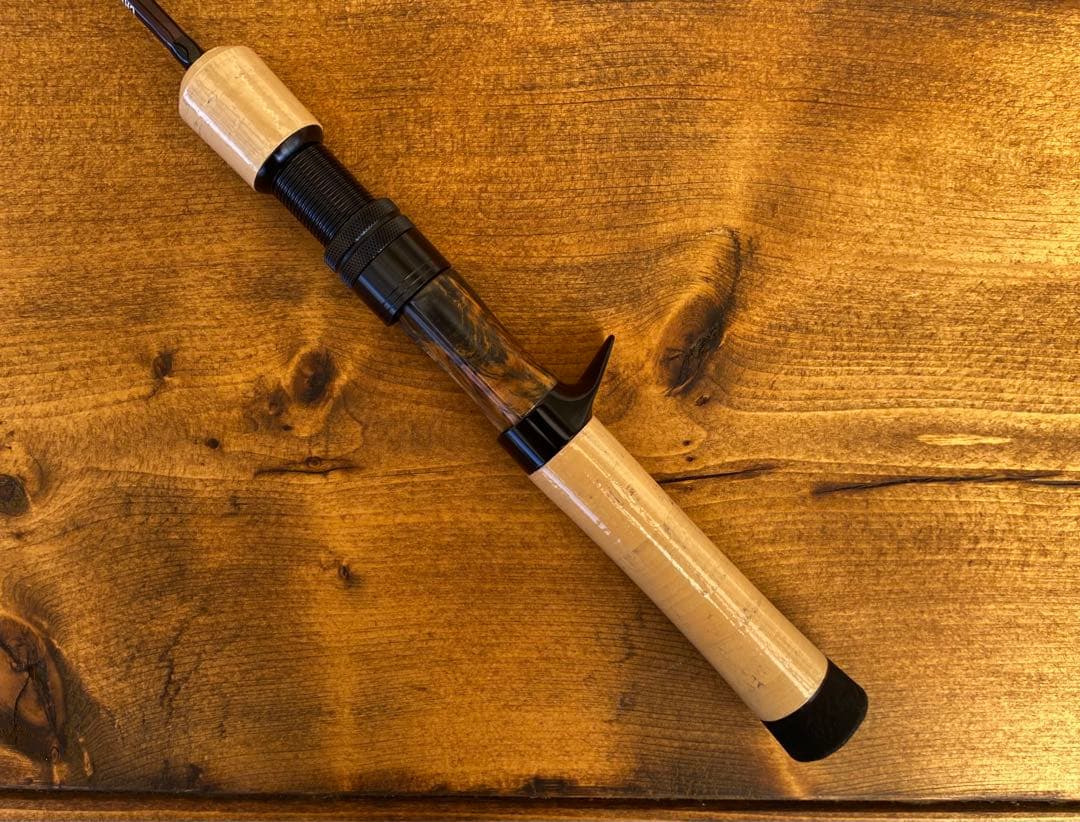 トラウトロッド　パックロッド　ベイトロッド　渓流釣り　天然木グリップ　源流