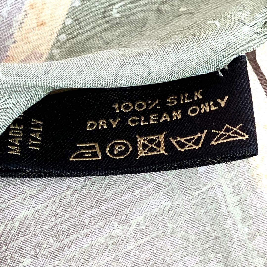 【極美品】ルイヴィトン　スカーフ　シルク100 総柄　ロゴ