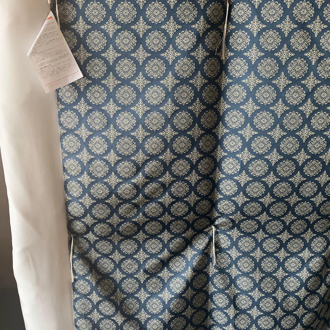 京都西川アイダー羽毛布団 華やかな花柄デザイン