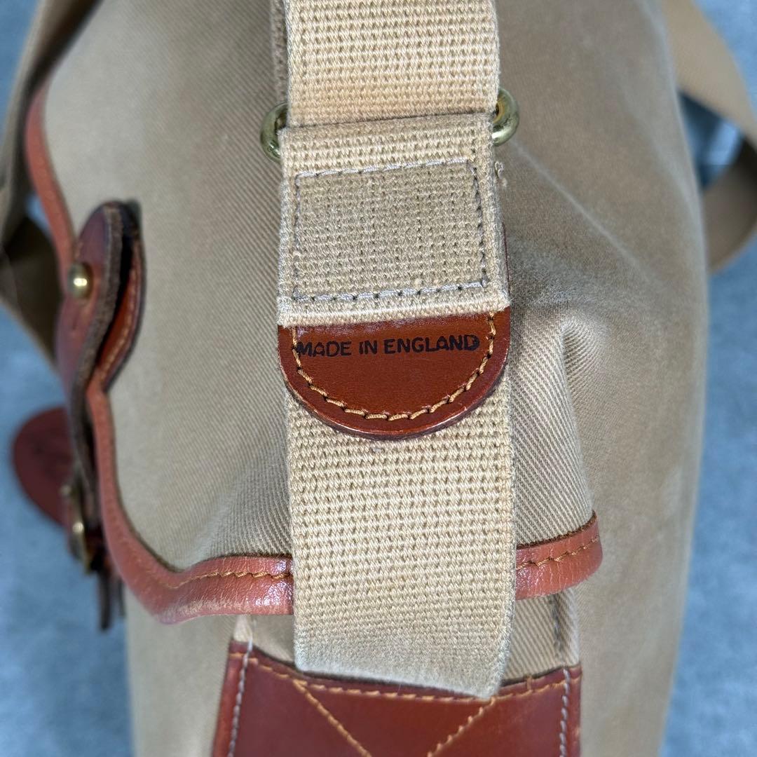 大人気 ブレディ アリエルトラウト メッセンジャーバッグ キャンバス ベージュ