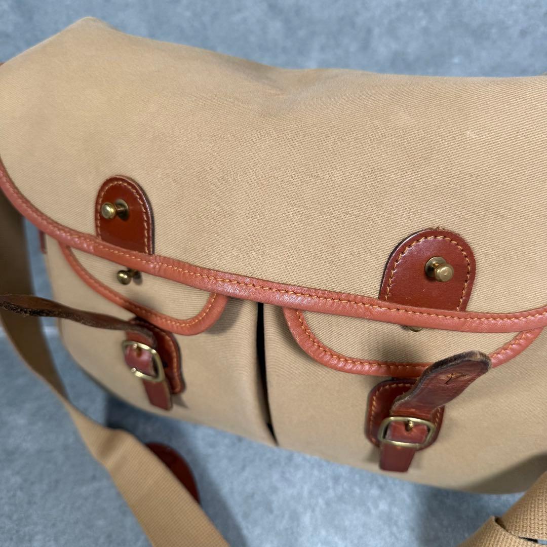 大人気 ブレディ アリエルトラウト メッセンジャーバッグ キャンバス ベージュ