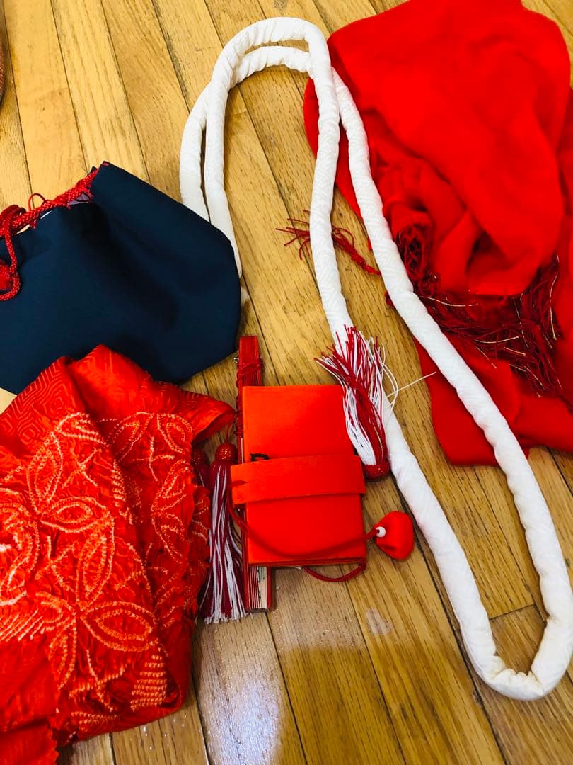 七五三七歳‼豪華黄色赤地可愛い❤️手毬桜金彩金箔煌びやか際立つ‼️完全フルセット絢爛