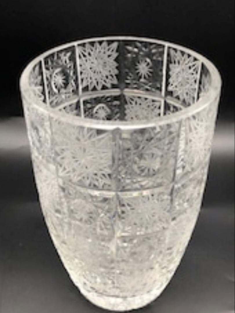 最高級・ボヘミアンガラスの花瓶