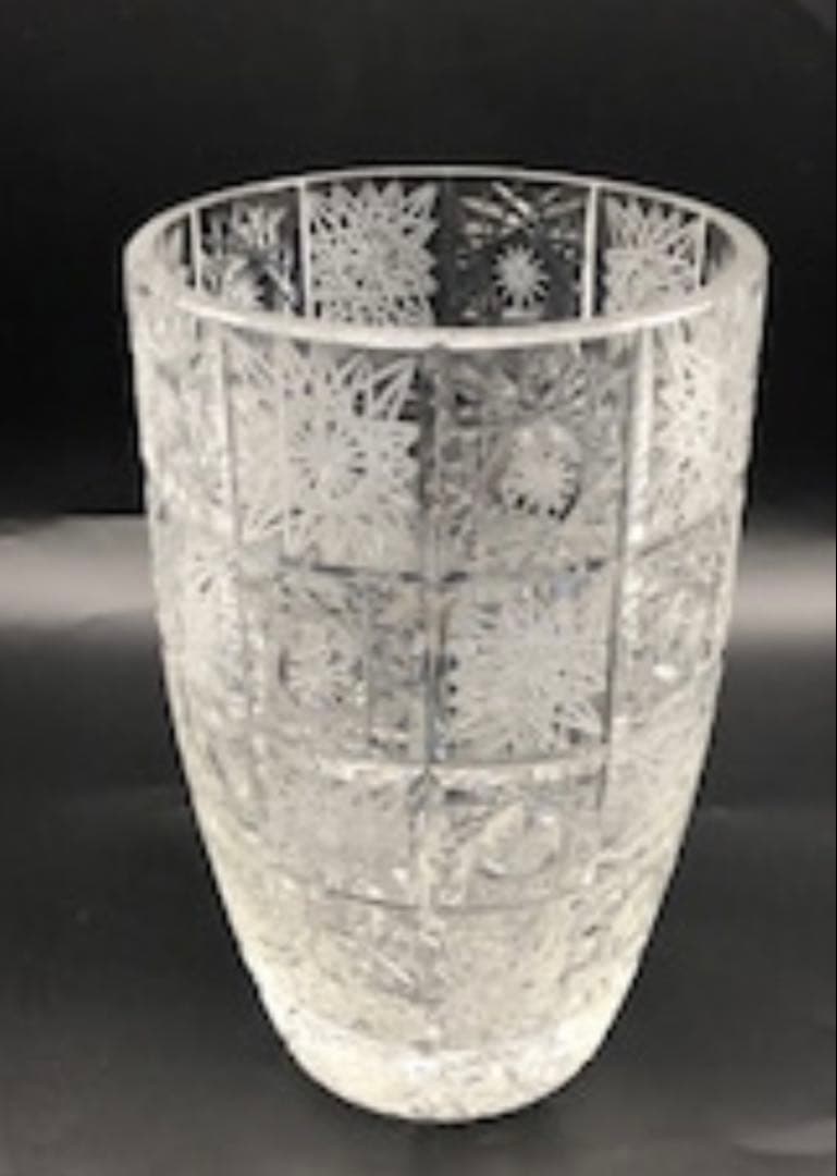 最高級・ボヘミアンガラスの花瓶