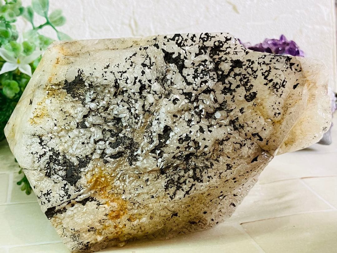 変革の石✨ 虹　オウロヴェルデクォーツ メタモルフォーゼス　セルフヒールド　原石