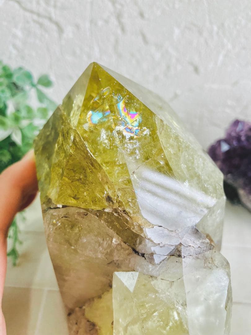 変革の石✨ 虹　オウロヴェルデクォーツ メタモルフォーゼス　セルフヒールド　原石