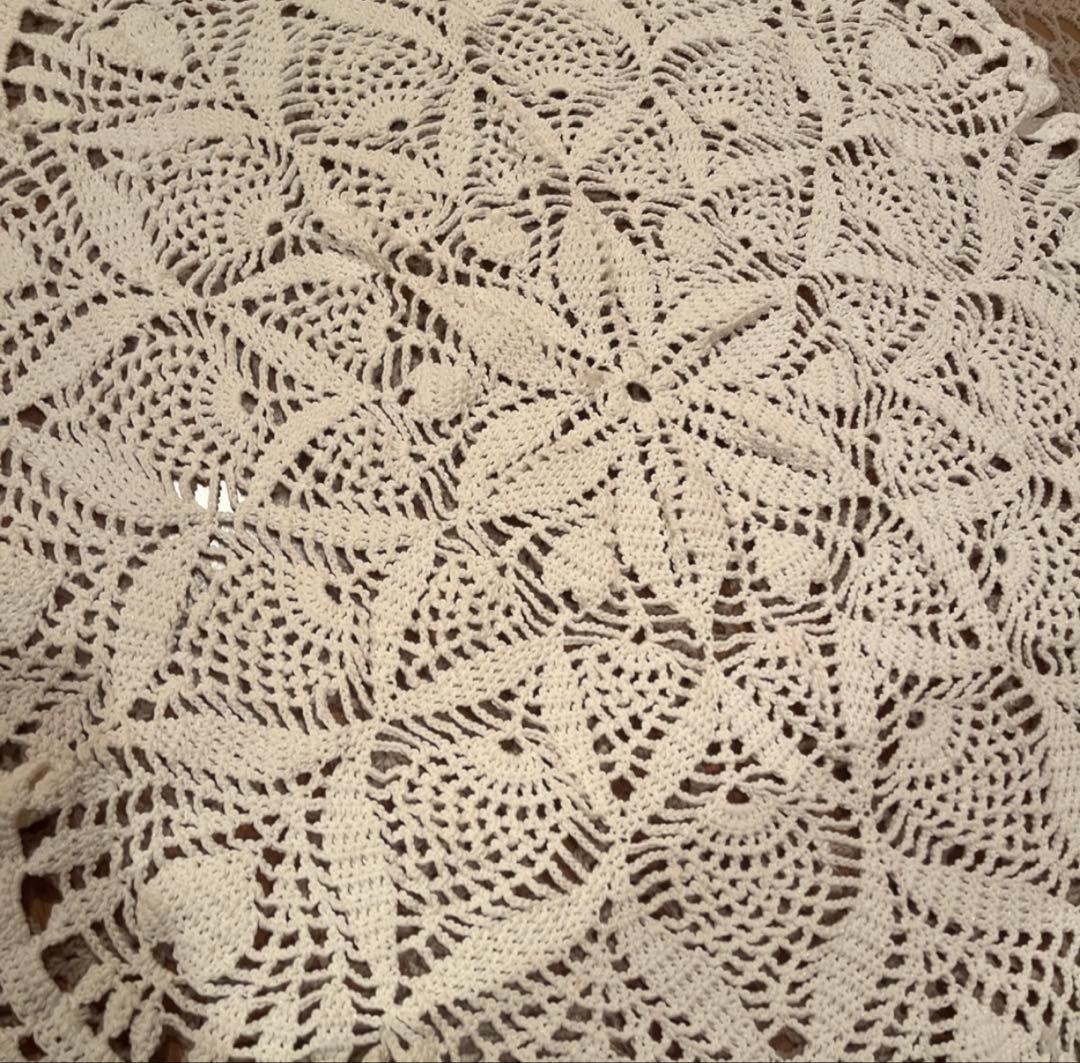 レース編み 円形マット 43cm～45cm