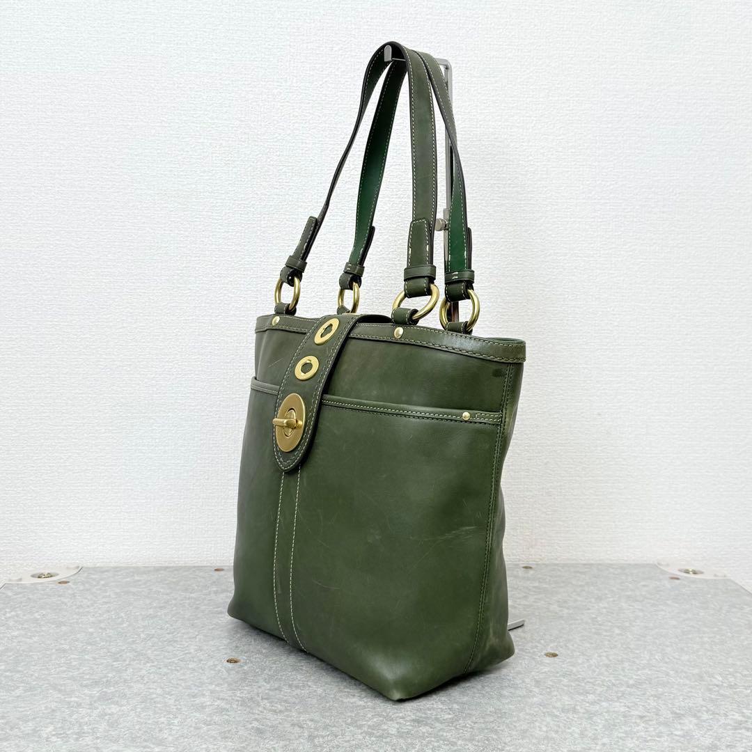 バッグ Coach Lily Legacy Turnrock Green Leather