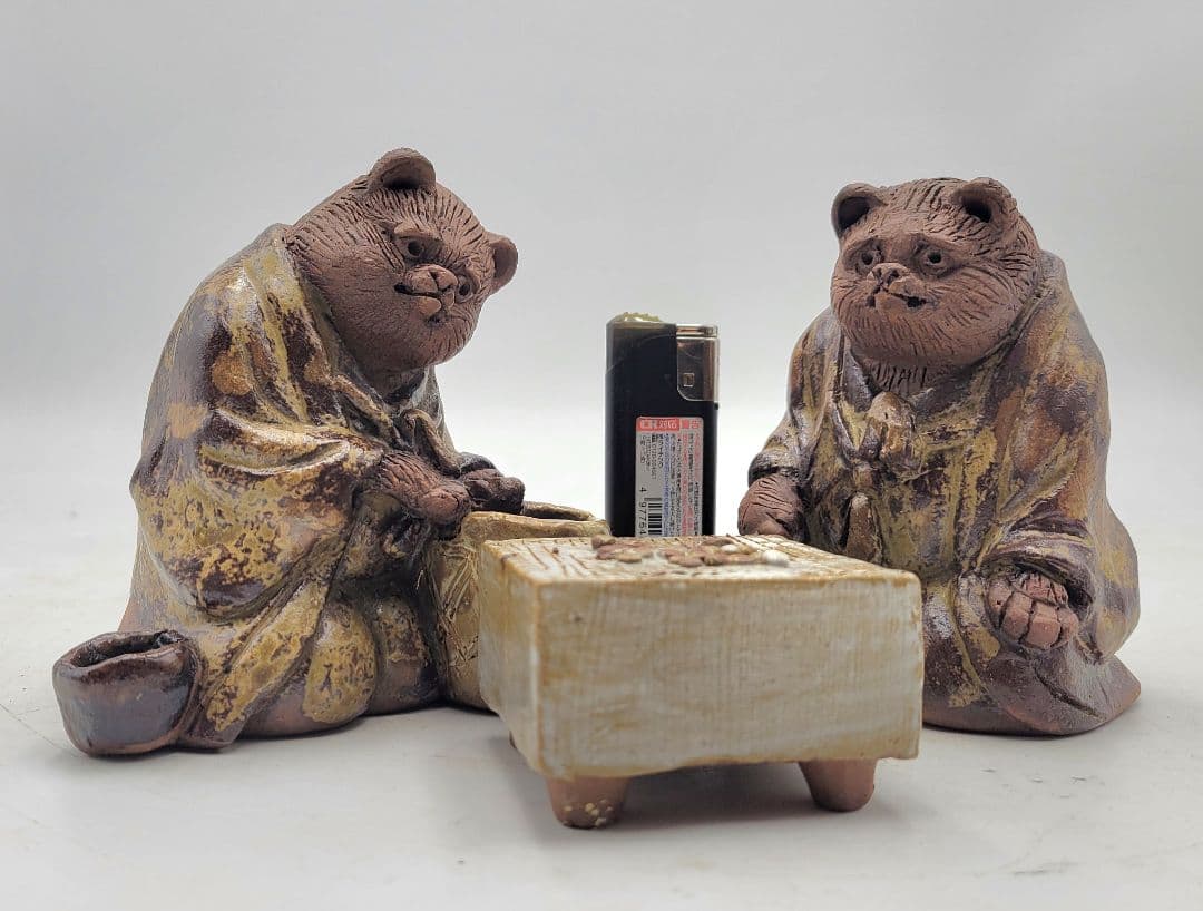 囲碁を打つ狸　在銘　陶器　タヌキ　置物　骨董品、美術品