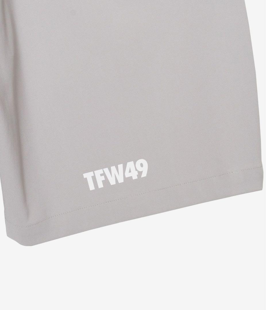 新品タグ付き⭐️2050AW新作⭐️ グレーハーフパンツ