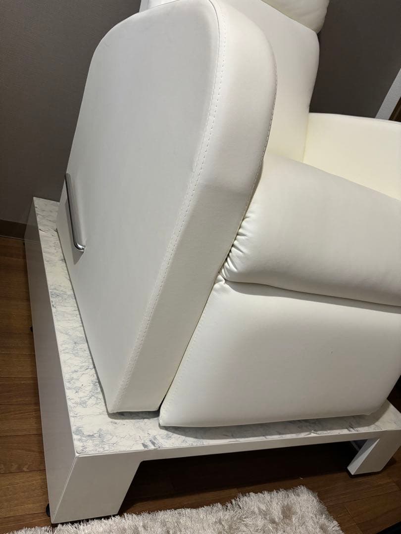 直接取りに来ていただける方のみ。セブンビューティ コンパクトリクライニングチェア